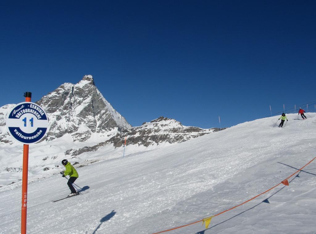 Cervino Valley House Rododendro Breuil-Cervinia Exterior photo